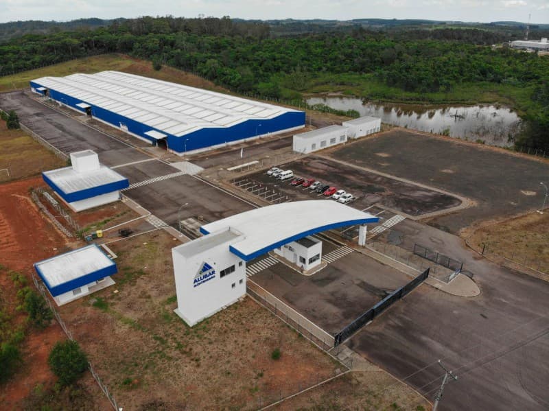 Alubar completa um ano de operação na fábrica de Montenegro (RS)