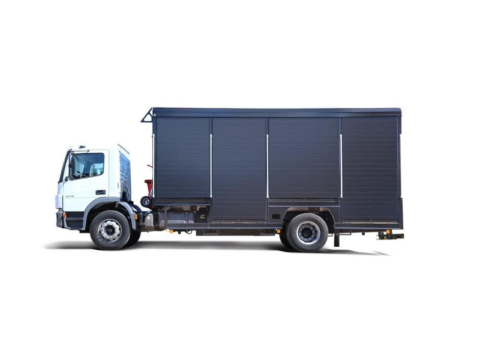 Nova carroceria da Truckvan para transporte de bebidas tem alumínio