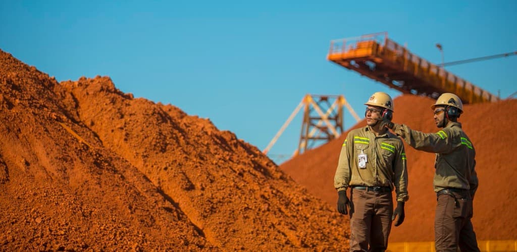 South32 conclui aquisição de 18,2% de participação adicional na MRN