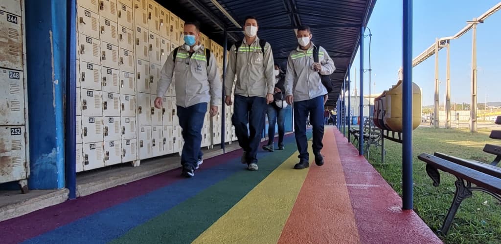 Pesquisa indica a Alcoa como uma das melhores empresas para profissionais LGBTI+ trabalharem