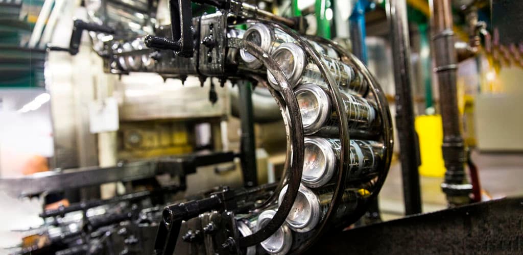 Setor de latas de alumínio passa por período de ajustes em 2022