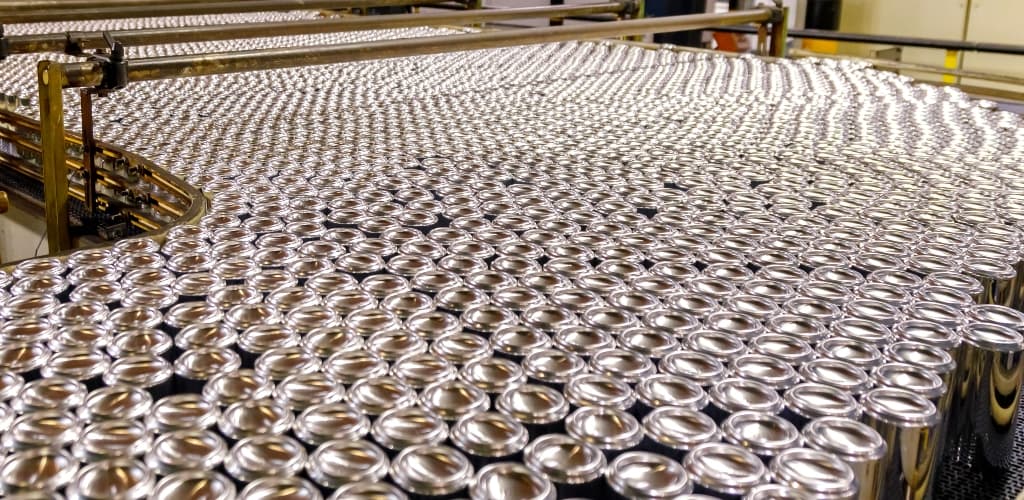 Ball lucra US$ 212 milhões no segundo trimestre de 2025