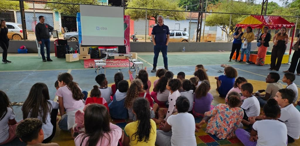 Instituição de ensino mineira de Miraí ganha cara nova com mutirão da CBA